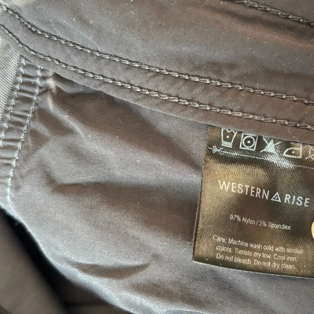 Western Rise men’s gray‎ pants. Size 33